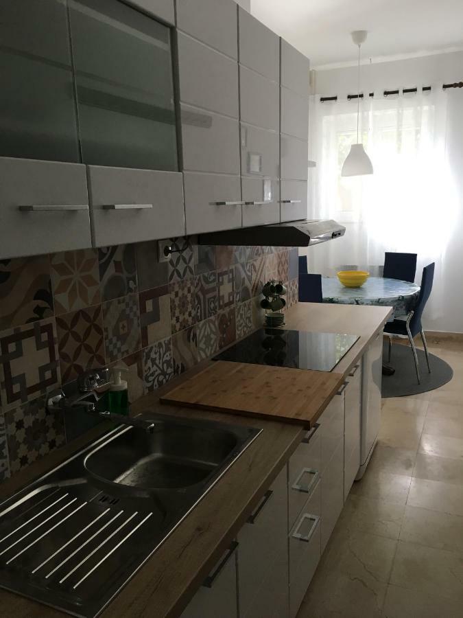 Apartment Get Supetar Extérieur photo